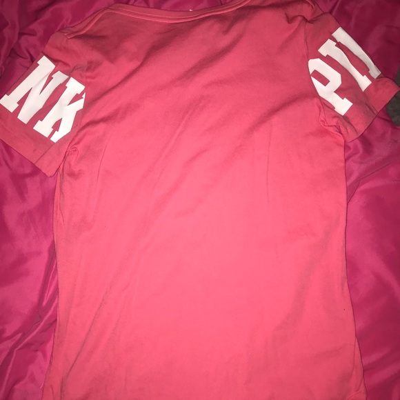 Victoria’s Secret Pink V-Neck Tee - Picture 2 of 2